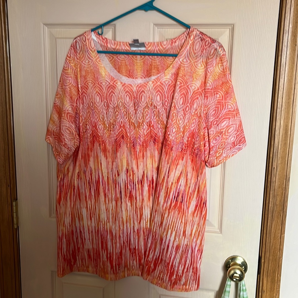 Pretty summer top with beaded detail!  Short sleeve.